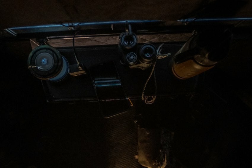 Approach Shelf Grizzly