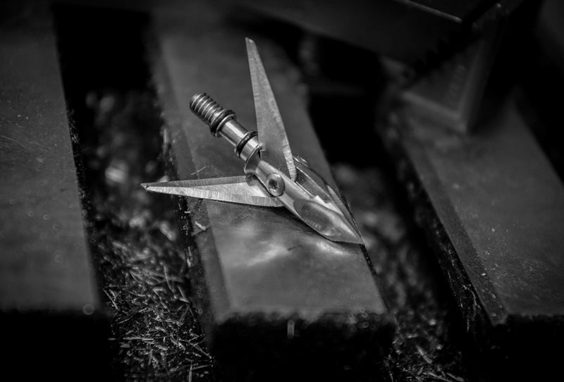 Ramcat Crossbow Broadheads | 3 Pack | 100 Grain Screw-In Cross Bow Hydroschok-X Pivoting Broadhead, Cross Bow Arrow Heads, Bow Hunting Accessories, 0.032”, Stainless Steel, Silver, Model: RAM100CB