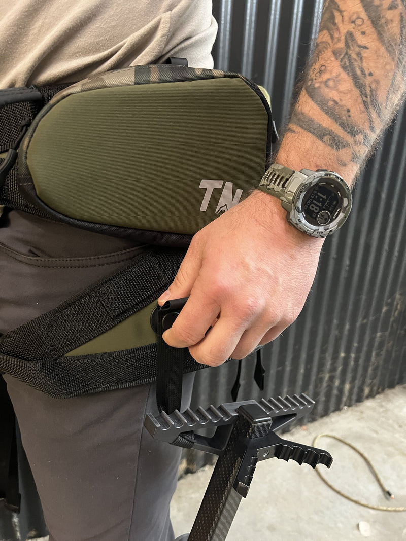 Timber Ninja Ridge Side Pouch Right — in use