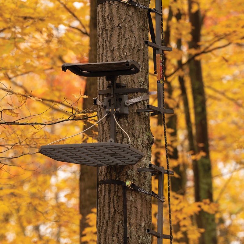 Rivers Edge DuraLite hang-on folded for carry
