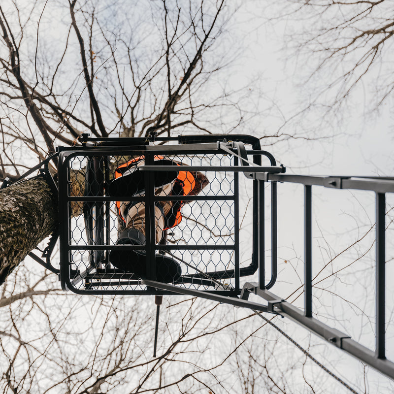Rivers Edge Jumbo Jack LS ladder stand detail